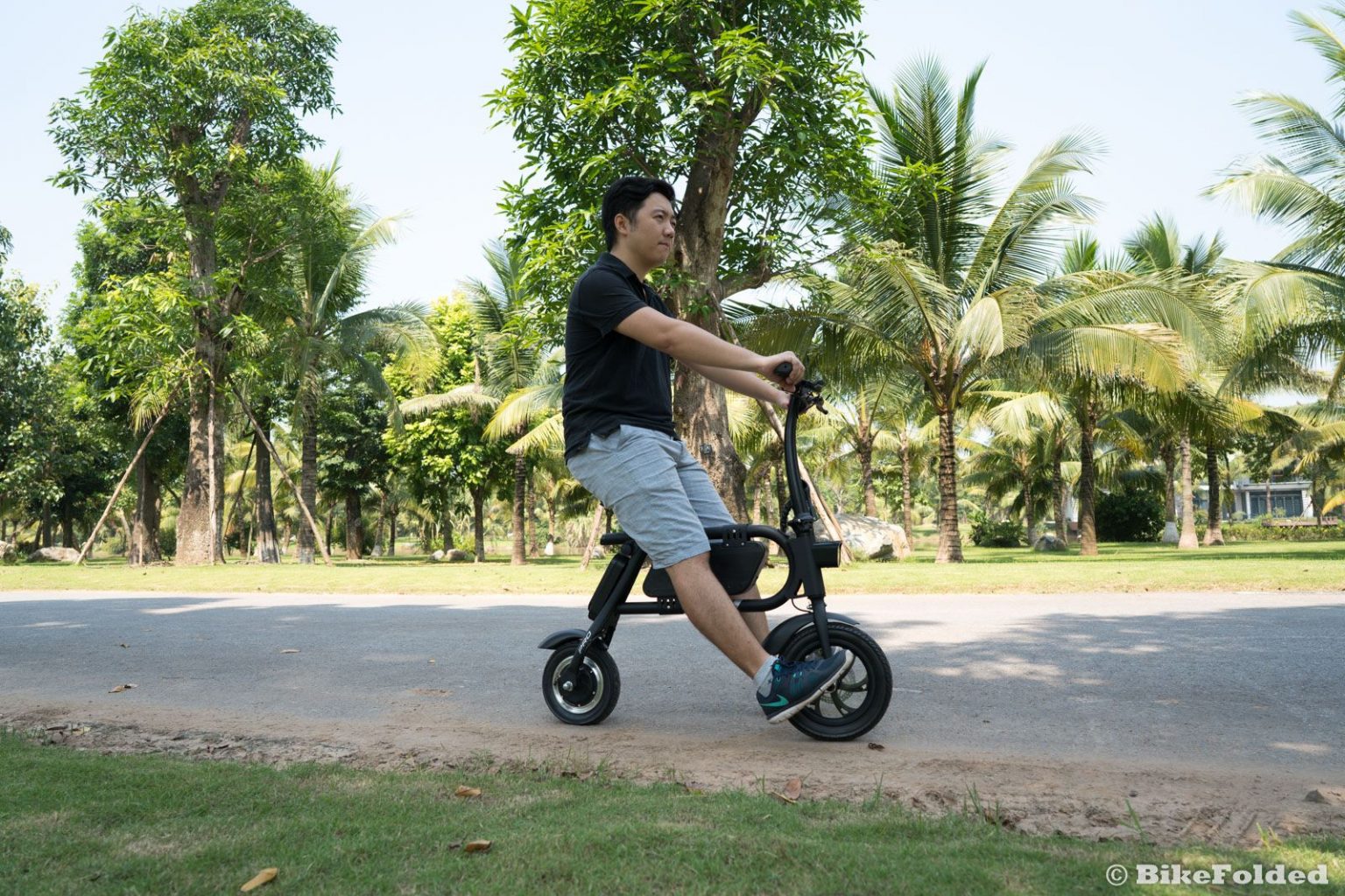 SWAGTRON SwagCycle Pro Folding Electric Bike Review Exceed All
